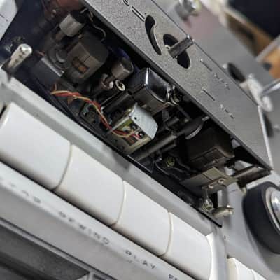 Akai X-355D -- Vintage (1966) Cross-Field 4-Track Reel to Reel Deck/Recorder image 8