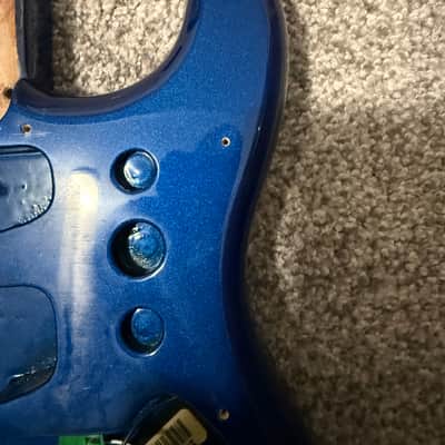 Fender Stratocaster 2006 - Loaded Electron Blue body image 8