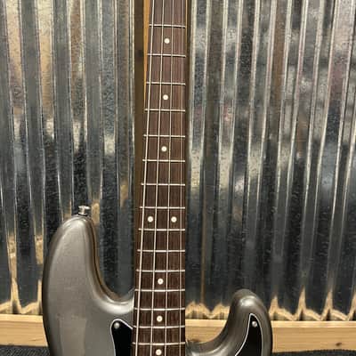 Fender American Professional II Precision Bass with Rosewood Fretboard 2020 - Present - Mercury image 4