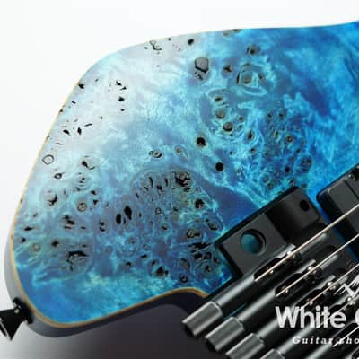 ギター strandberg Boden J7 Burl top Blue fade Strandberg Made in Japan Boden J7 Tremolo Custom Poplar Burl/Swamp