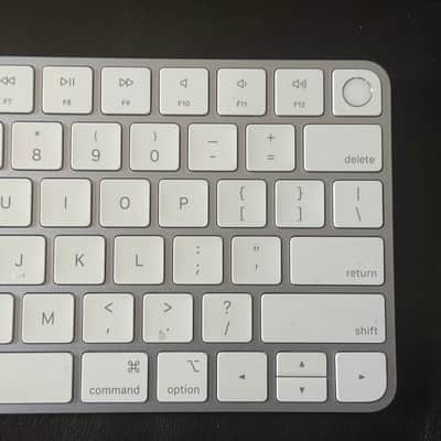 Immagine Apple Magic Keyboard 2024 - white - 1