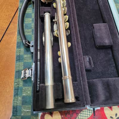 Yamaha YFL-22N (closed hole) Flute - 2026 - EXCELLENT/NEW PADS! image 7