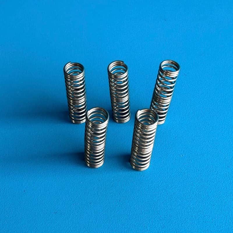 CASIO CT-360 CT-370 CT-655 Keyboard Replacement Part: Key Return Spring [5PCS] image 1