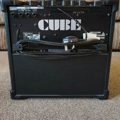 Roland CUBE-40XL 2-Channel 40-Watt 1x10" Guitar Combo 2010 - 2013 - Black image 3