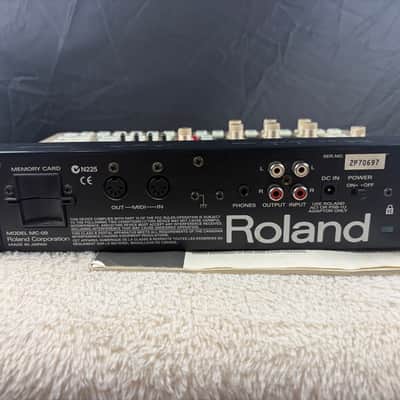 Roland MC-09 Phrase Lab Desktop Synthesizer Module 2002- 2004