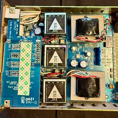 API 525 500 Series Compressor / Limiter Module 2000 - Present - Black image 2