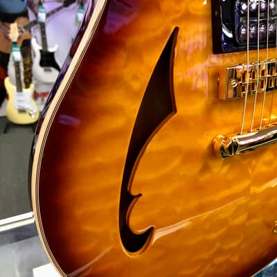 EVH SA-126 Special Quilted Maple, Semi-hollowbody - Tobacco Sunburst image 8