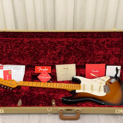 Fender Eric Johnson Signature '54 "Virginia" Stratocaster 2020 - Present - 2-Color Sunburst image 2