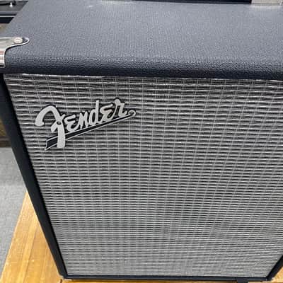 Fender Rumble 100 1 x 12-inch 100-watt Bass Combo Amp w/ Cove image 4