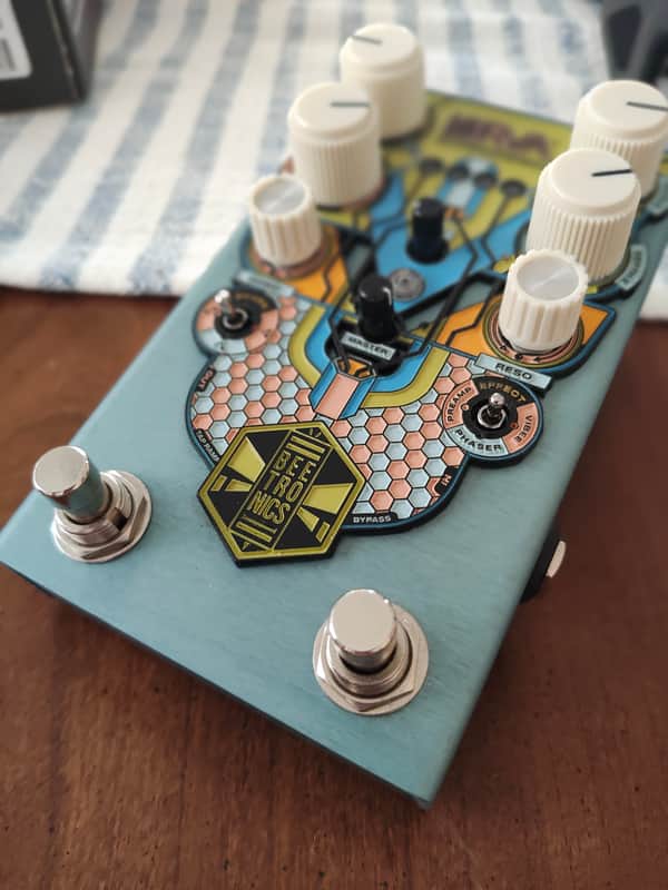 Beetronics Larva Morphing Phaser