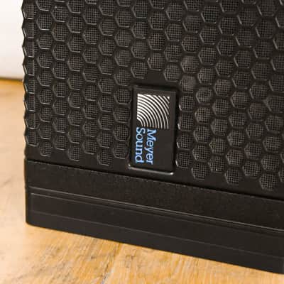 Meyer Sound M1D Ultra-Compact Curvilinear Array Loudspeaker CG013CD image 4