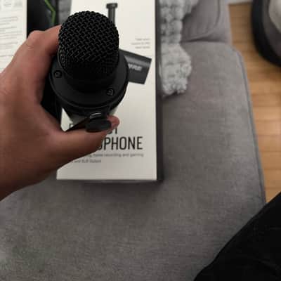 Brand new Shure MV7 Dynamic USB Podcast Microphone 2020 - Present - Silver image 3
