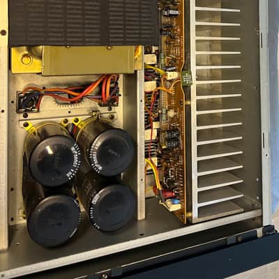 Luxman M-117, Power Amplifier, 200 watts per channel into 8Ω (stereo), excellent working condition image 7