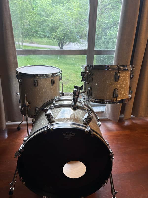 Ludwig Classic Maple 2021 - Vintage Marine Pearl image 1