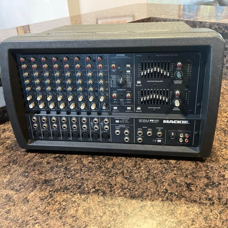 Mackie 808M FR Series 2 X 600 Watts Powered Mixer PA image 1