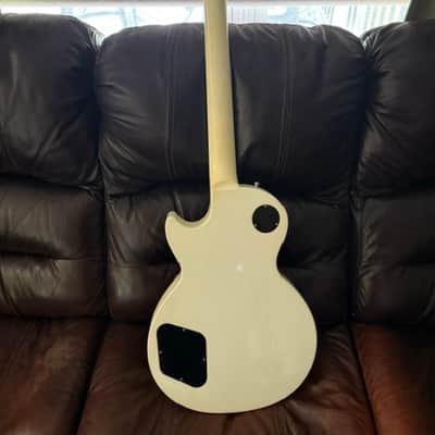 Gibson Les Paul Studio with Gold Hardware 1998 - 2011 - Alpine White image 3