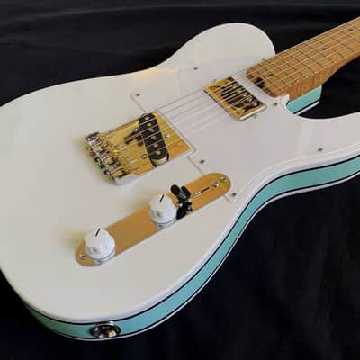 Revelator Guitars - Retrosonic Deluxe - Olympic White & Foam Green image 22