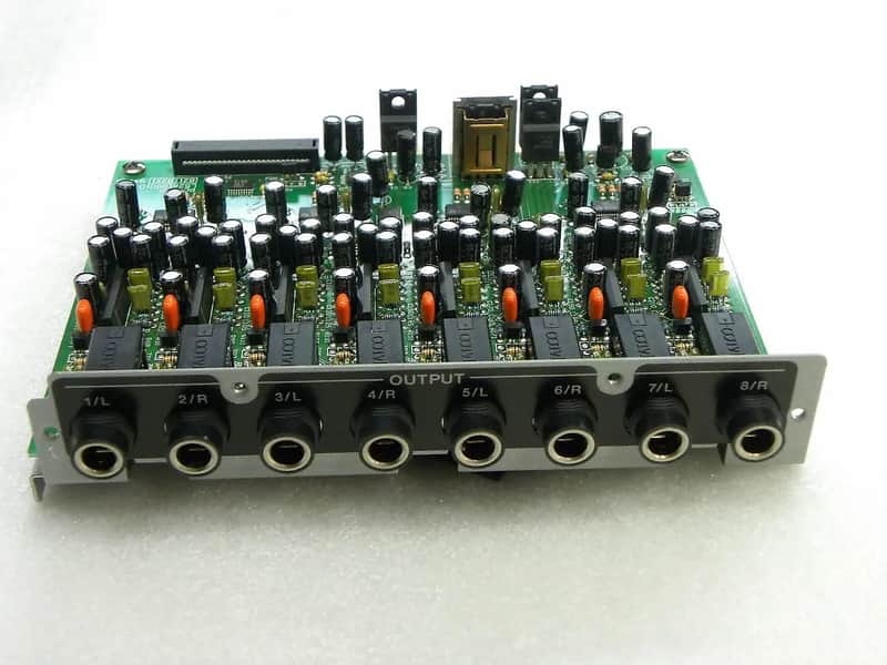 8 analog outputs - Sampler MPC 4000 / Z4 / Z8 - AKAI IB-48P IB48P - Expansion Board - ORIGINAL (not copy) image 1