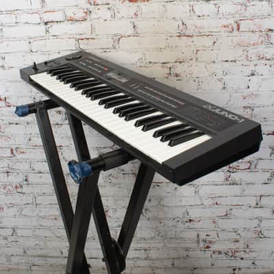 Roland Juno-1 61-Key Synthesizer VINTAGE image 3