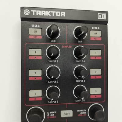 Native Instruments Traktor Kontrol X1 MK1 2010s - Black image 3