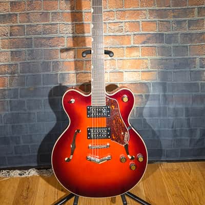 Gretsch G2622 Streamliner Center Block Double-Cut V-Stoptail Fireburst image 1