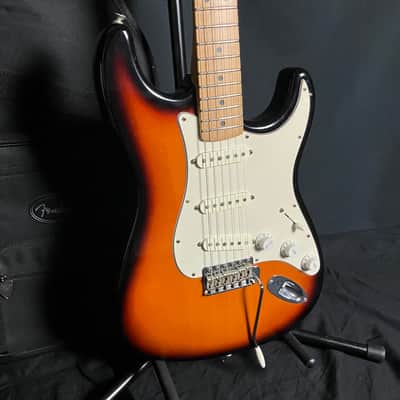 Fender California Series Stratocaster  - Sunburst - Made in USA 1997 image 4