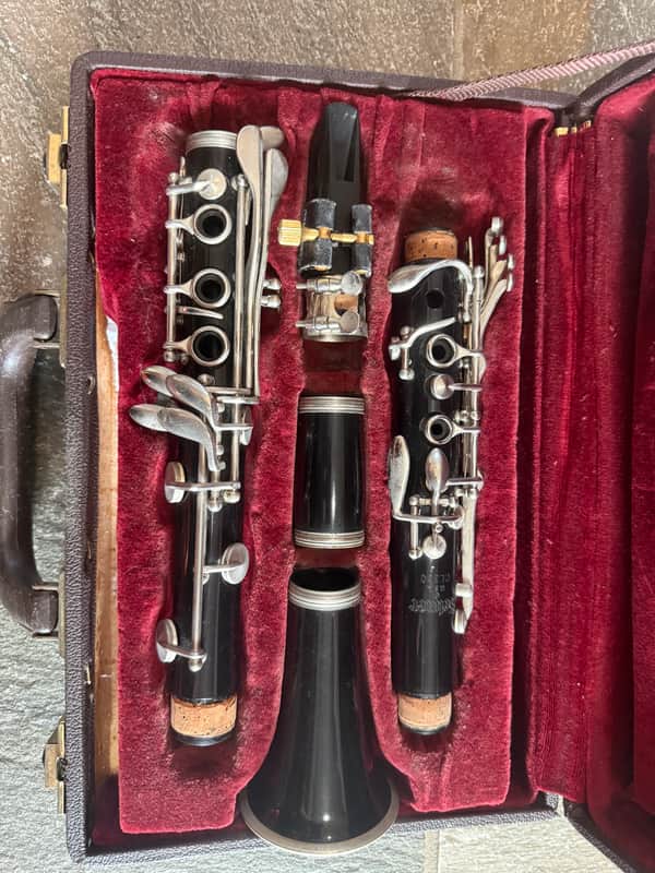 Selmer CL300 Student Model Bb Clarinet