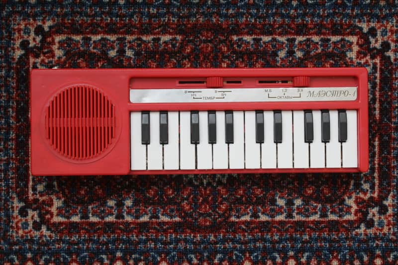 MAESTRO USSR Toy Synth image 1