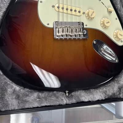 Fender American Professional Series Stratocaster HSS Shawbucker image 2
