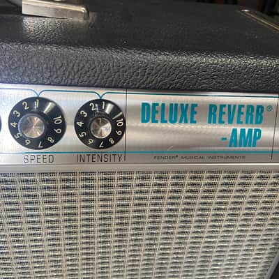 Fender '65 Deluxe Reverb Reissue 22-Watt 1x12" Guitar Combo 1994 - Present - Black image 12