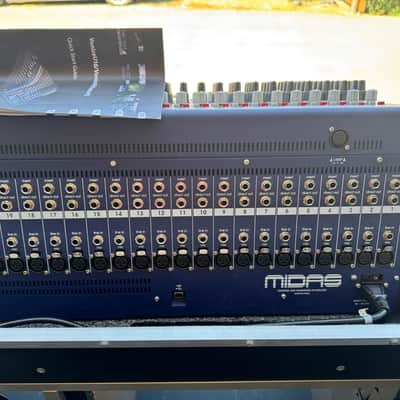 Midas Venice U32 32 Channel Audio Mixer with Cover image 7