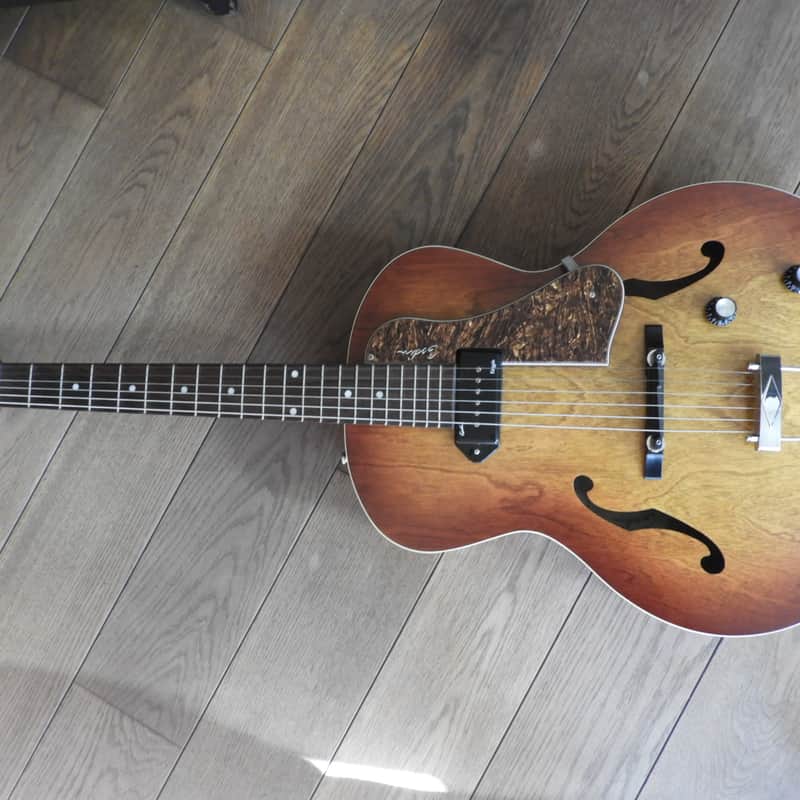 2010s Godin 5th Avenue Kingpin Cognac Burst