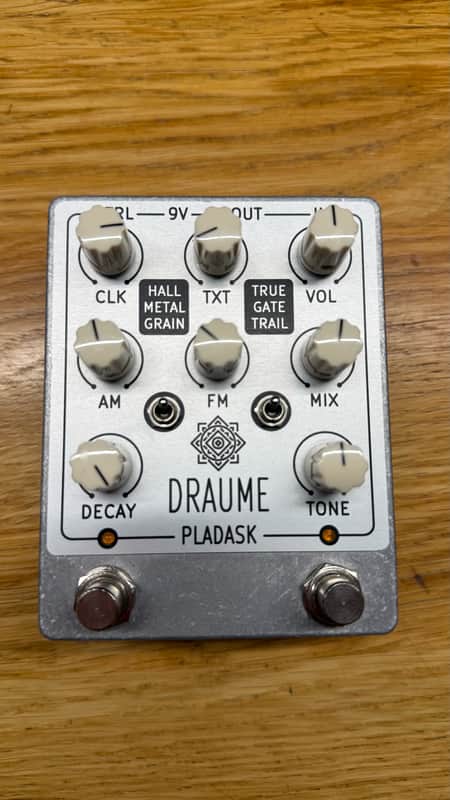 Pladask Elektrisk Draume V2