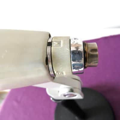 Sennheiser MD 421-N Cardioid Dynamic Microphone with script logo image 8