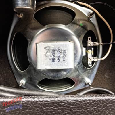 USED-Fender Champ Tube Amp 1976, 6 Watts, 3.2 Ohms, 0.5A, 120V, 60Hz, 8" Speaker image 6