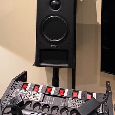PMC IB1S + Powersoft Quattrocanali Q2404 DSP + K&M Stands image 2