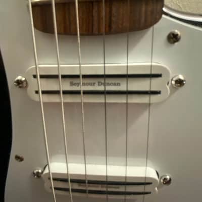 Fender Stratocaster 2000 - Black - Made in Mexico - Upgraded Pickups Seymour Duncan Hotrails image 14