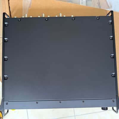Shure AD8C – Axient Digital PSM Antenna Combiner (470–960 MHz), worldwide shipping image 4