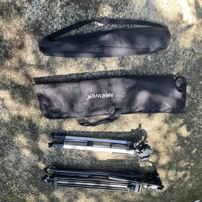 NEEWER 63" Video Tripod and 35" tripod w. tote bags - mint! - prosounduniverse. image 4