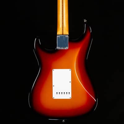 Fender Vintera III Late '50s Stratocaster, Maple Fingerboard, 3-Color Sunburst (643) image 4