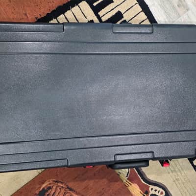 Gator GTSA-KEY88D TSA Series ATA Molded Deep 88-Key Keyboard Case 2010s - Black image 7