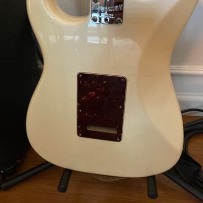 Fender American Deluxe Stratocaster 2011 Pearl + Lindy Fralin pickups image 3