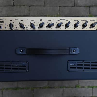 EVH 5150 Iconic Series 15W 1X10 Combo 230V EU - Black image 2