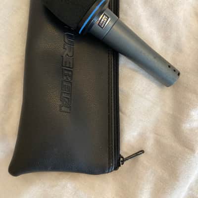 Shure BETA 57 Supercardioid Dynamic Microphone with Magnetic Windscreen and Case image 4