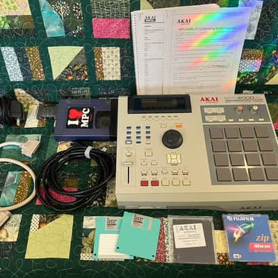 Akai MPC 2000XL Bundle, 32mb upgrade, 8 output expansion, Zip drive, Extra Disks image 17
