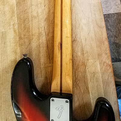 Lefty Fender  Percision Bass  1976 2-Color Sunburst w/ Maple Fretboard image 8