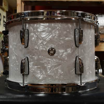 Pearl Professional Series Outfit in White Marine Pearl 18x22 8x10 8x12 9x13 16x18 16x16 image 23
