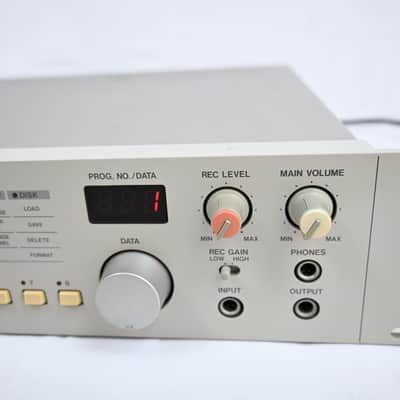 Akai S01 MIDI Digital Sampler image 4