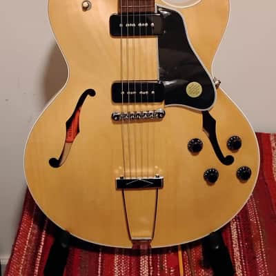 🎸 COLLECTOR'S DREAM! 2005 Gibson ES-135 in Stunning Natural Finish 🎶 image 3