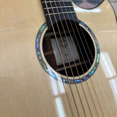 Maestro Custom 7 String Acoustic image 4